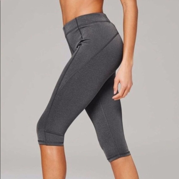 Ivy Park Beyonce ‘V’ Cropped Grey Leggings XS - Picture 2 of 9